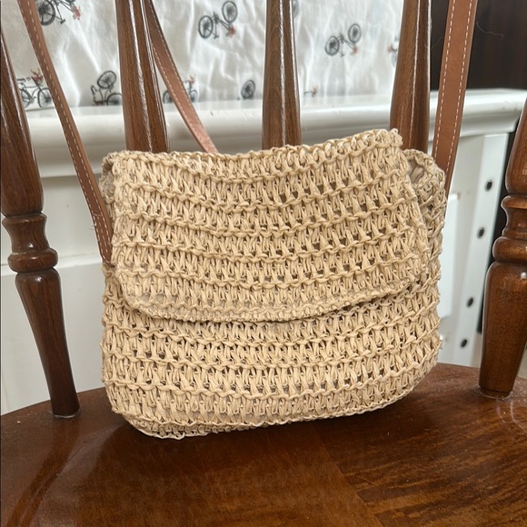 Universal Thread Handbags - Universal Thread Small Tan Woven Bag